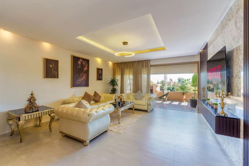 2 Bedrooms Fully Equipped Appartamento *